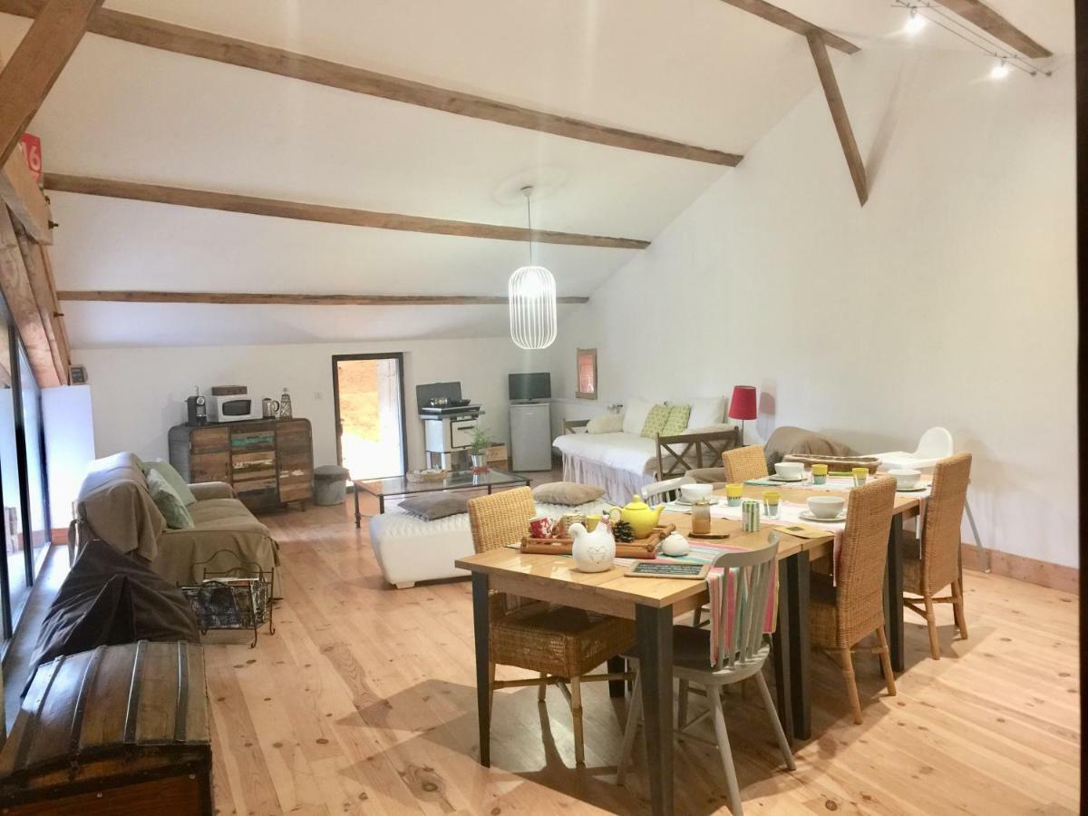 Appartamento Magnificent Renovated Farmhouse Anneyron Esterno foto