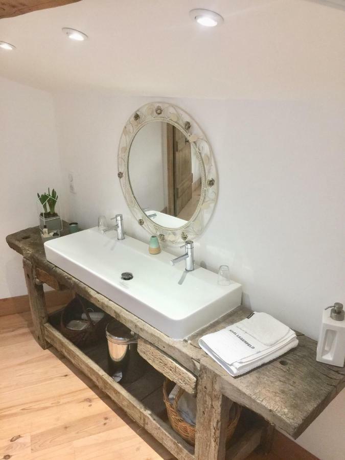 Appartamento Magnificent Renovated Farmhouse Anneyron Esterno foto